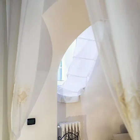 La Chicca In Centro Nocleg ze śniadaniem 3*